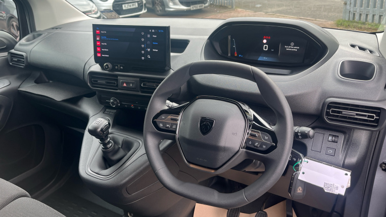 Peugeot Partner Long Diesel 1.5 BlueHDi 100 Professional Plus Van